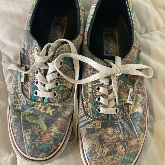 Vans x Marvel Collage sneakers. Men’s 7.5, Women’s 9 - Picture 3 of 3